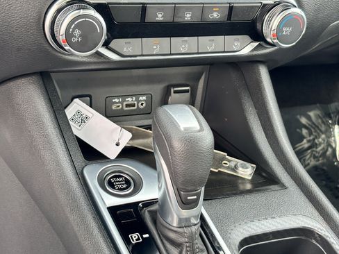 Certified 2025 Nissan Sentra SV image 24