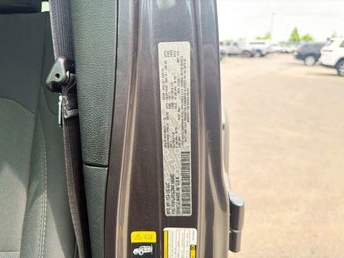 Used 2022 Jeep Wrangler Unlimited Sport AWD/4WD image 39
