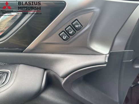 Used 2023 Subaru Outback Touring XT AWD/4WD image 26