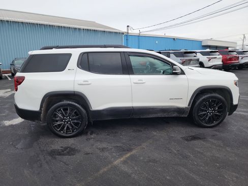 Certified 2022 GMC Acadia SLT w/ Elevation Edition image 9