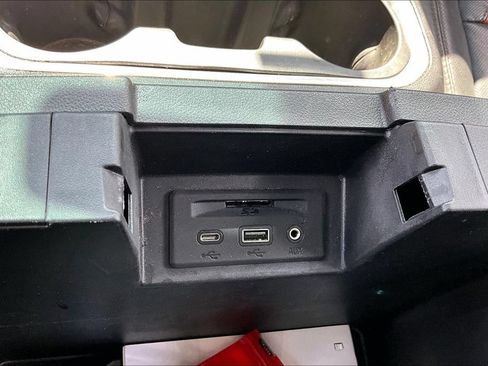 Used 2021 GMC Sierra 1500 AT4 AWD/4WD image 16