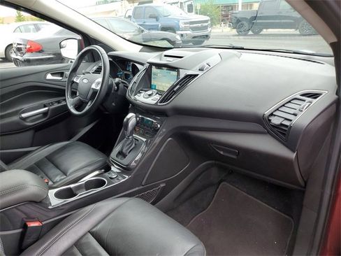 Used 2016 Ford Escape Titanium image 27