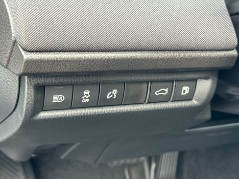New 2026 Toyota Camry LE FWD image 28