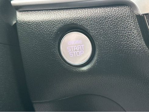 Certified 2025 Kia Sorento EX image 24