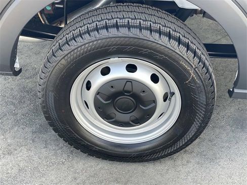 New 2025 Ford Transit 350 XL image 32