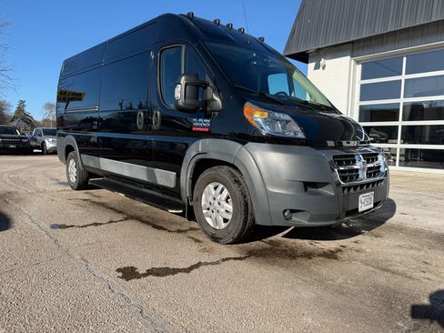 Used 2016 RAM ProMaster 2500 w/ Premium Appearance Group image 2