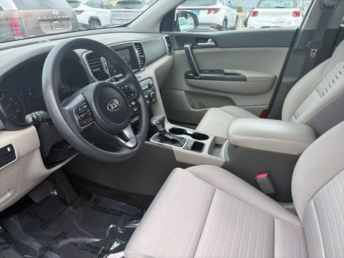 Used 2017 Kia Sportage LX w/ LX Popular Package image 2