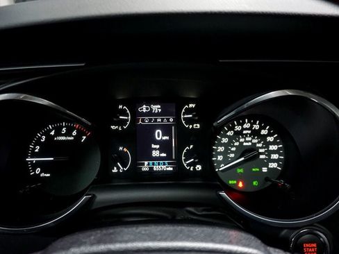 Used 2022 Toyota Sequoia Platinum AWD/4WD image 18