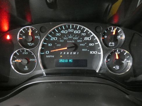 Used 2023 Chevrolet Express 2500 w/ Driver Convenience Package image 16