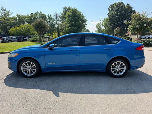 Used 2019 Ford Fusion SE FWD image 5