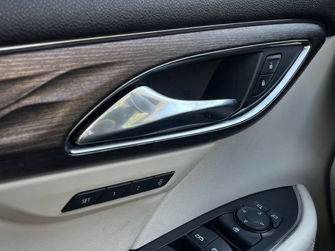Used 2023 Buick Envision Avenir FWD image 13