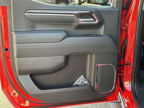 New 2026 GMC Sierra 1500 Elevation w/ LPO, Elevation Black Package image 24