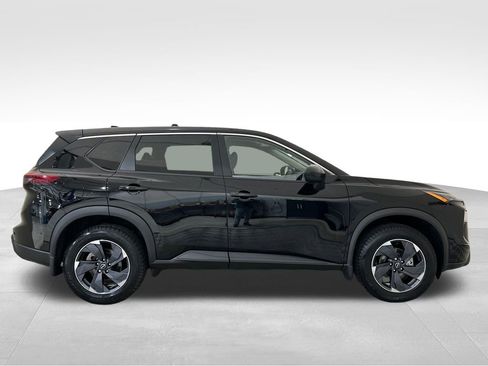 Used 2025 Nissan Rogue SV FWD image 7