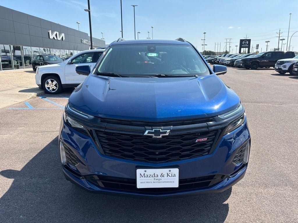 Used 2023 Chevrolet Equinox RS w/ RS Leather Package AWD/4WD image 2