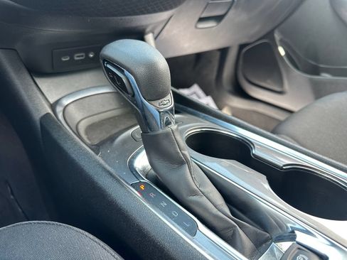 Used 2024 Chevrolet Malibu LT FWD image 30