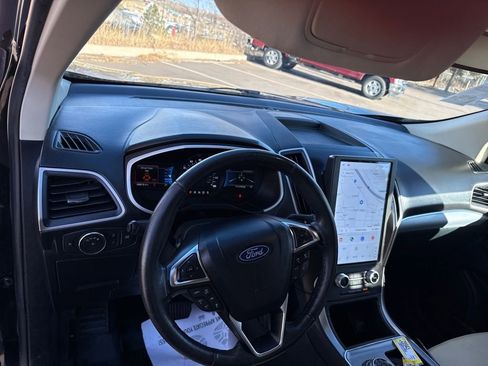 Certified 2021 Ford Edge SEL w/ Cargo Accessory Package image 13