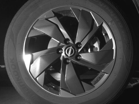 Used 2025 Nissan Rogue SV AWD/4WD image 13