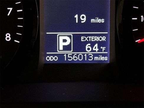 Used 2015 Toyota Sienna LE image 12