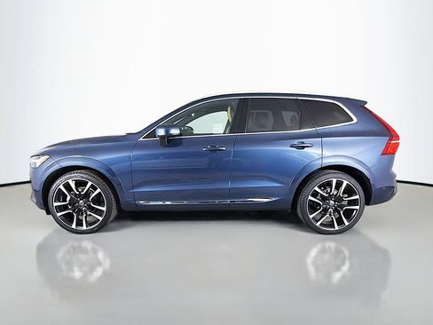 Used 2023 Volvo XC60 B5 Ultimate w/ Protection Package Premier FWD image 4