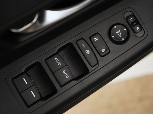 Certified 2023 Honda CR-V Sport image 37