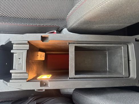 Used 2016 Chevrolet Equinox LT w/ Convenience Package image 36