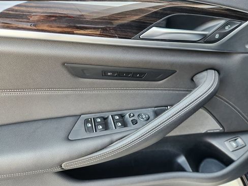 Used 2021 BMW 530i 530i w/ Premium Package image 22