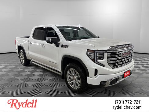 Used 2023 GMC Sierra 1500 Denali w/ Technology Package AWD/4WD image 7