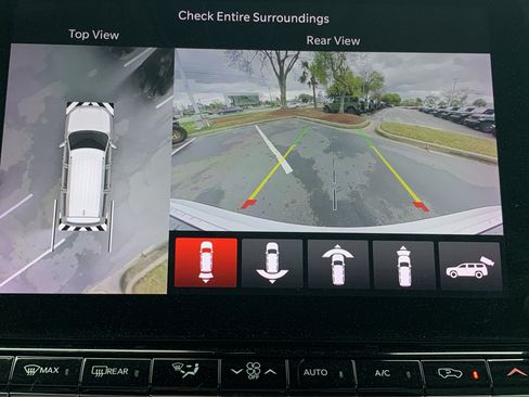 Used 2022 Jeep Grand Wagoneer Series I image 34