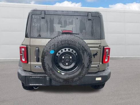New 2026 Ford Bronco Outer Banks w/ Black Appearance Package AWD/4WD image 3