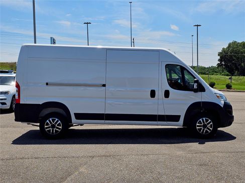New 2025 RAM ProMaster 3500 w/ Quick Order Package 22H SLT+ FWD image 7