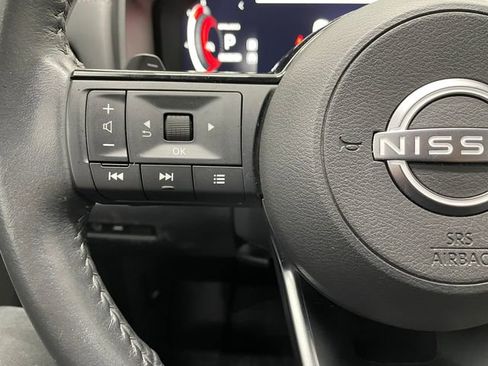 Used 2024 Nissan Rogue SL image 22