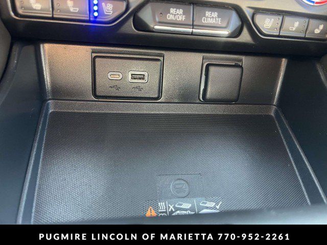 Used 2022 GMC Yukon SLT w/ SLT Premium Package AWD/4WD image 23