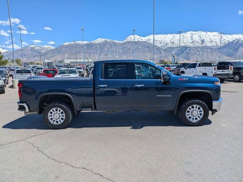Used 2022 Chevrolet Silverado 3500 LTZ w/ LTZ Plus Package AWD/4WD image 2