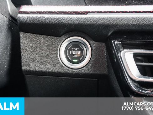 Used 2024 Chevrolet Traverse RS image 36