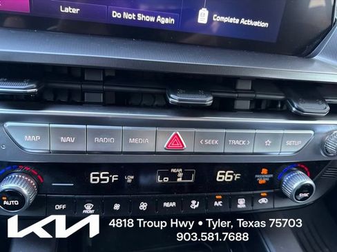 Certified 2025 Kia Telluride LX FWD image 20