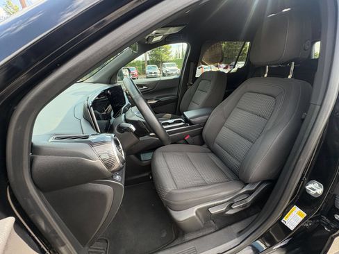 Used 2025 Chevrolet Equinox LT FWD image 37