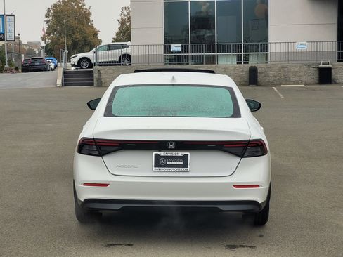 Certified 2024 Honda Accord EX image 6