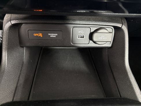 Certified 2022 Honda Civic LX image 28