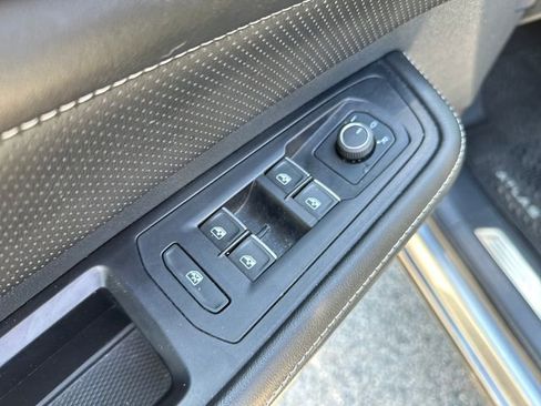 Certified 2024 Volkswagen Atlas SEL AWD/4WD image 12
