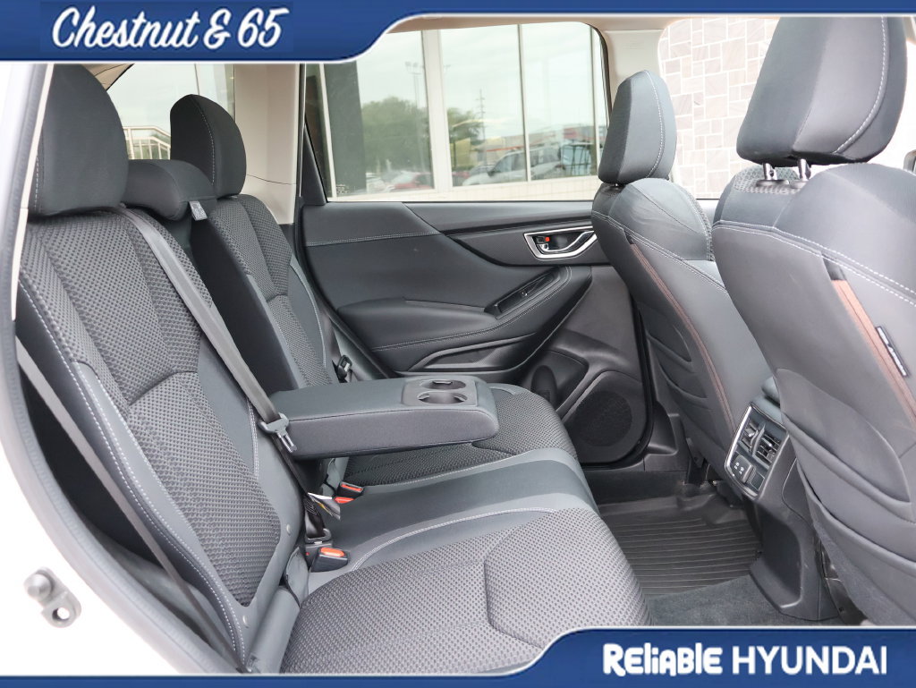 Used 2019 Subaru Forester Premium AWD/4WD image 12