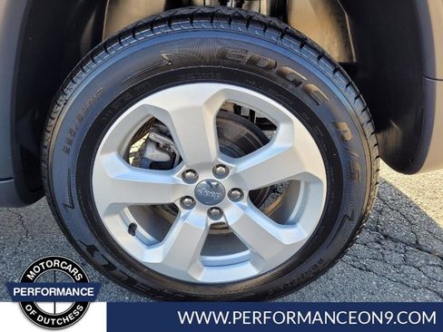 Used 2018 Jeep Compass Latitude w/ Popular Equipment Group image 11