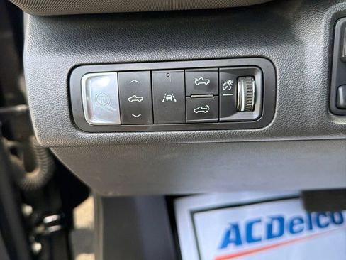 Used 2025 Chevrolet Silverado EV RST AWD/4WD image 13