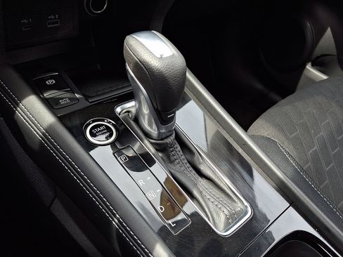 Used 2024 Nissan Kicks SV FWD image 16