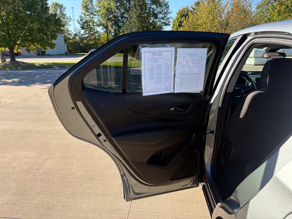 Used 2024 Chevrolet Equinox LT w/ LPO, Floor Liner Package FWD image 38