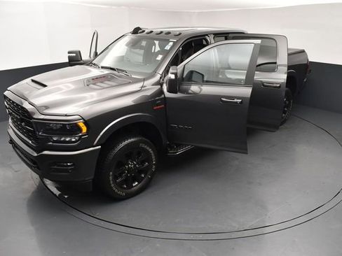 Used 2024 RAM 3500 Limited AWD/4WD image 27