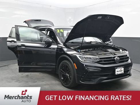 Used 2024 Volkswagen Tiguan SE R-Line AWD/4WD image 41