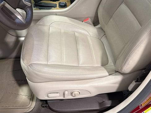 Used 2017 GMC Acadia Denali w/ Technology Package FWD image 18