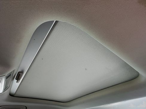 Used 2025 Volkswagen Jetta SE image 25