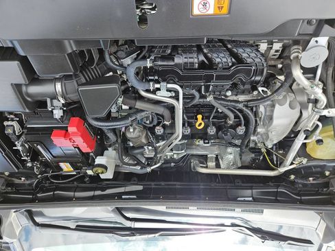 Used 2025 Mitsubishi Outlander SE AWD/4WD image 23