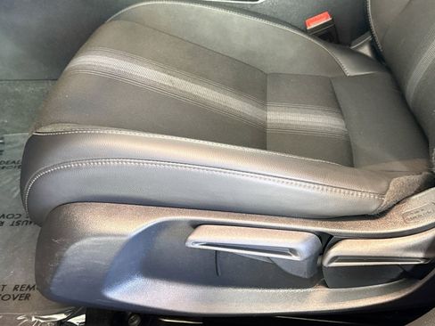 Used 2023 Honda Civic Sport image 17